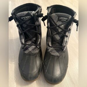 Sperry Black and Grey Plaid Rain Boots